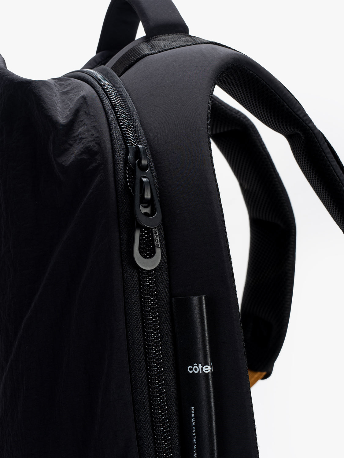 Isar M Smooth Black Colour Accent Backpack